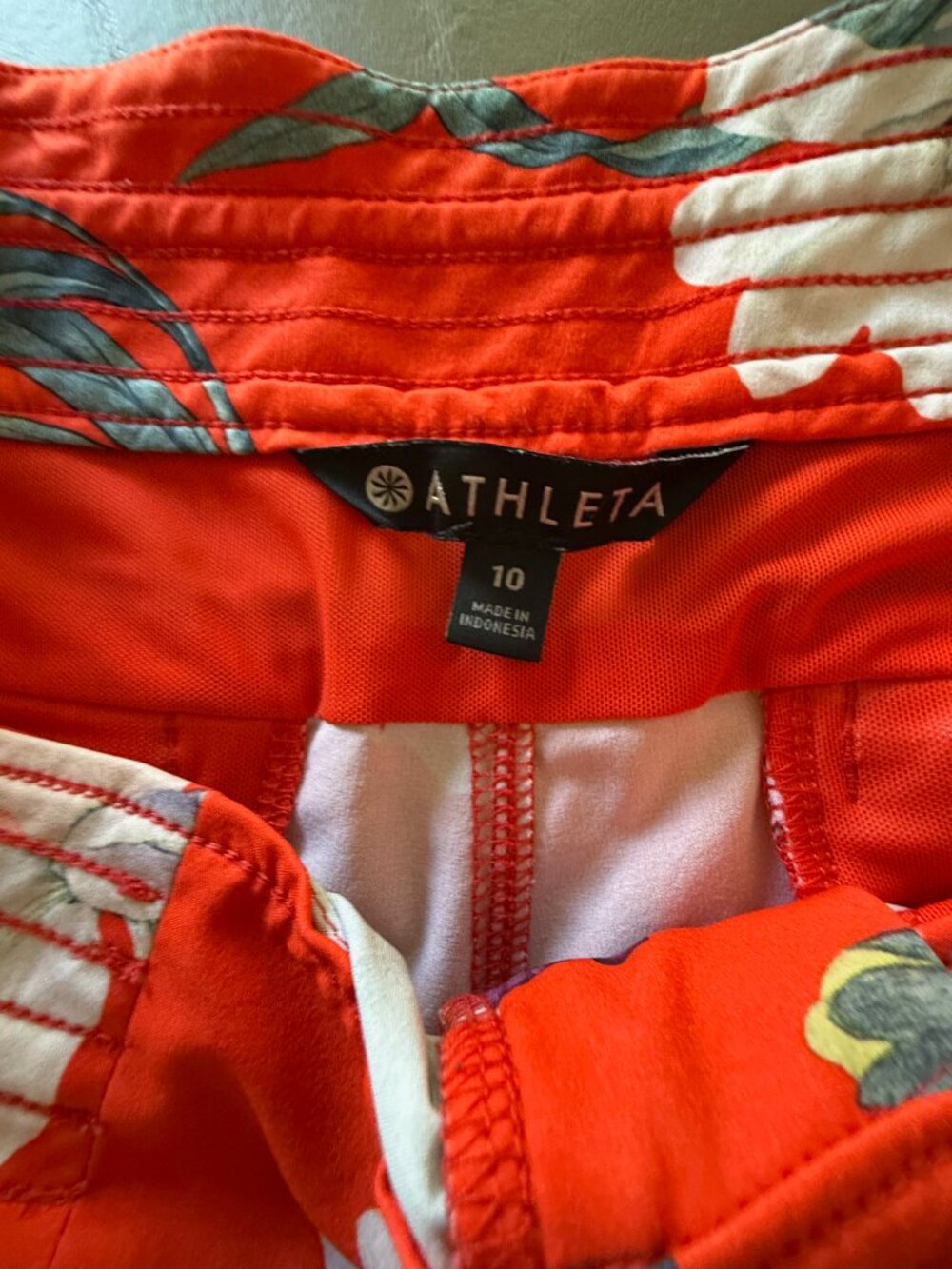 Athleta Women's Hudson Boardshorts Iris Garden On Fire Board Shorts 10 Tropical - Picture 3 of 10